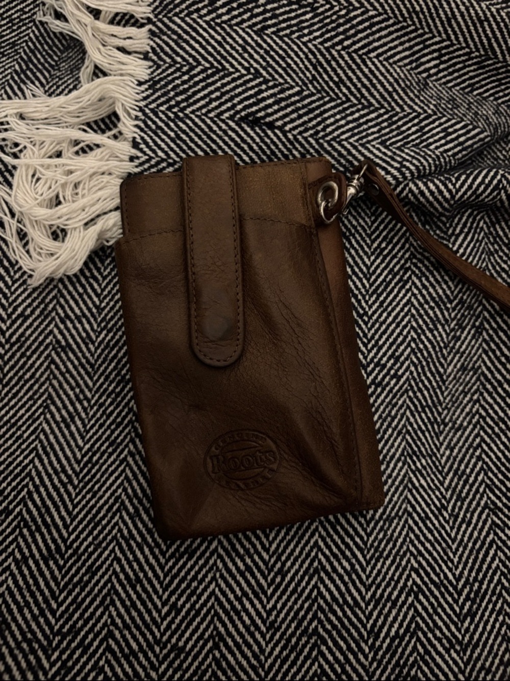 Vintage Roots Tribe Brown Leather Wristlet Wallet - Picture 6 of 6